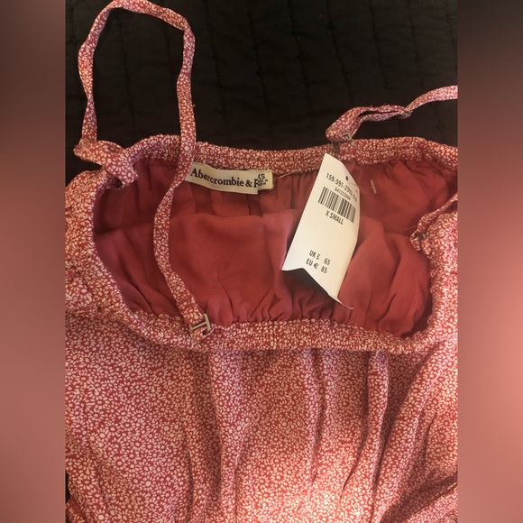 Red Floral Jumpsuit - Picture 4 of 10